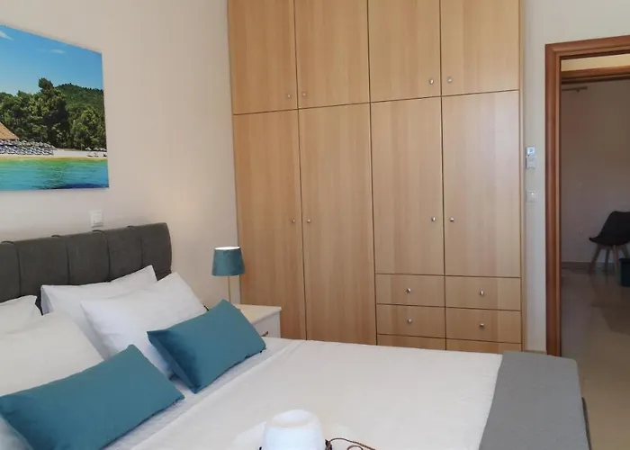 Blue Lagoon Luxury A3 *